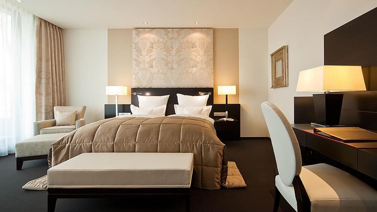 Relais & Chateaux Hotel Burg Schwarzenstein Geisenheim Luaran gambar
